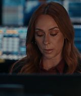 9-1-1-S09E01-089.jpg
