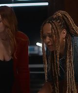 9-1-1-S09E02-111.jpg